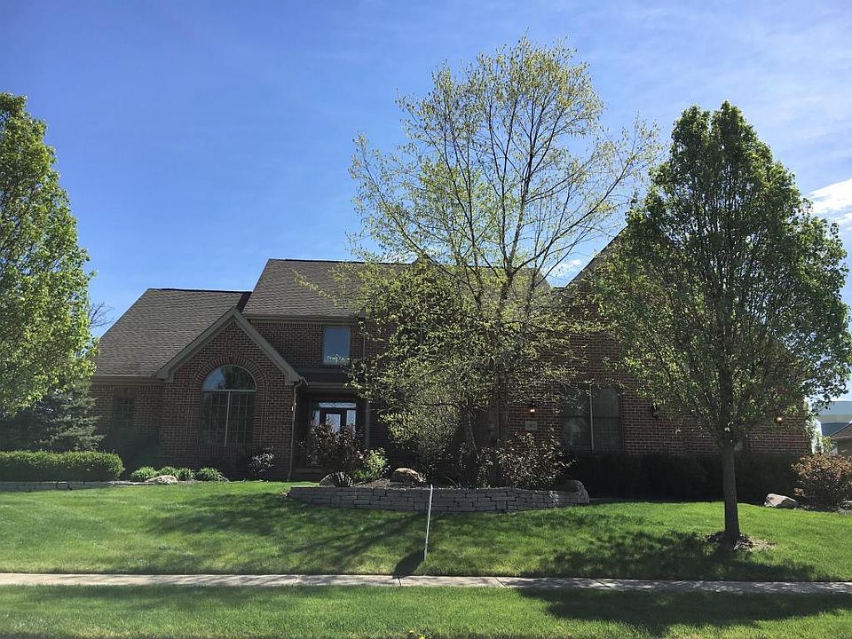 1st image of 13902 Fantasy Way NW