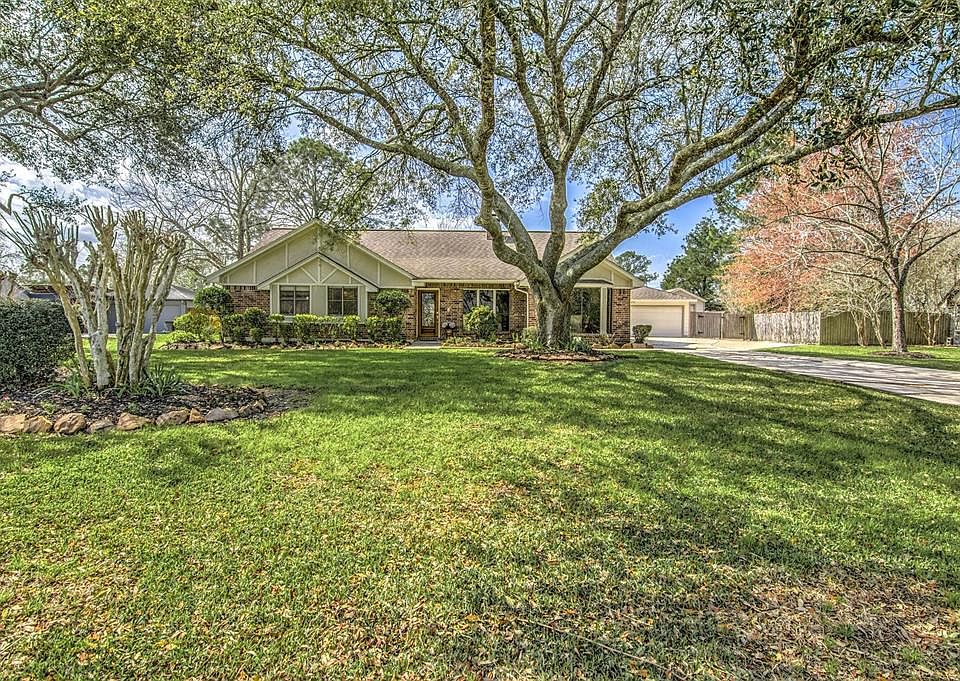 1st image of 908 Evergreen Dr