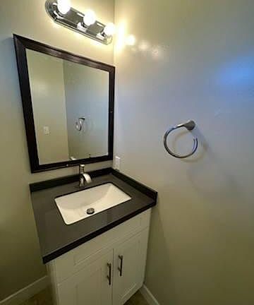 4th image of 7925 Vineland Ave #31