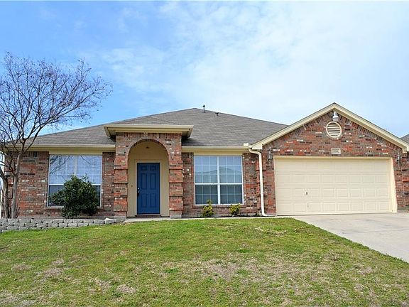 3rd image of 1324 Dale Ln