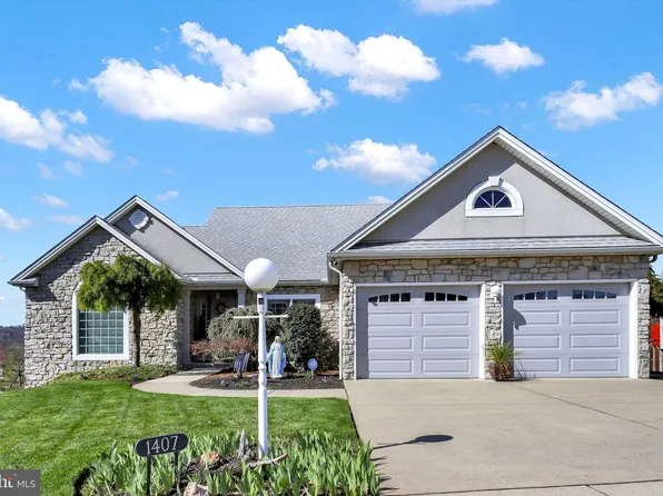 1407 Harwich Ct, New Cumberland, PA 17070