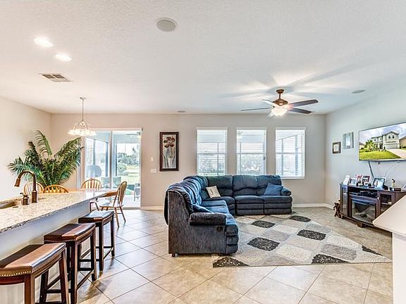 5th image of 3145 Zander Dr