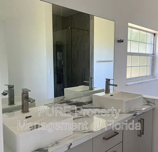 14232 SW 8th Ave — Photo 41