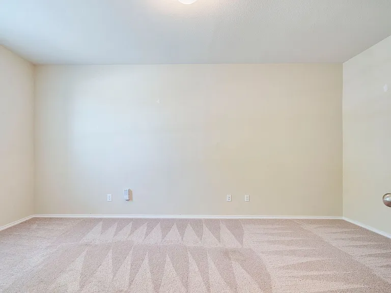 141 Marcheeta Way — Photo 18