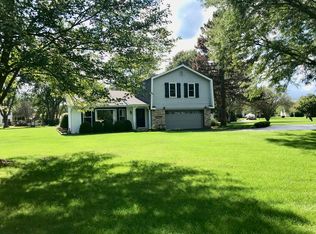 1809 Spring Ct, Spring Grove, IL 60081