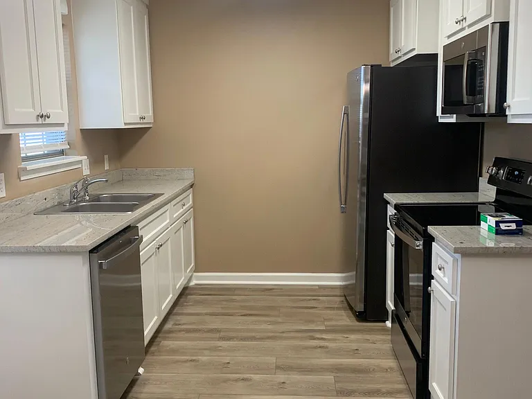 3930 Tailhook Dr — Photo 3