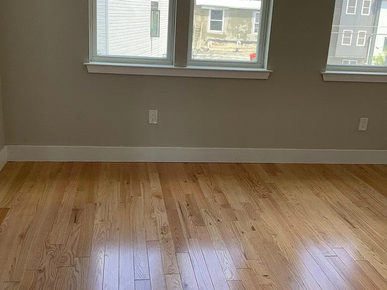 2111 W Seybert St #B — Photo 9