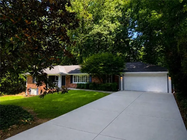 6651 Castleton Dr, Sandy Springs, GA 30328