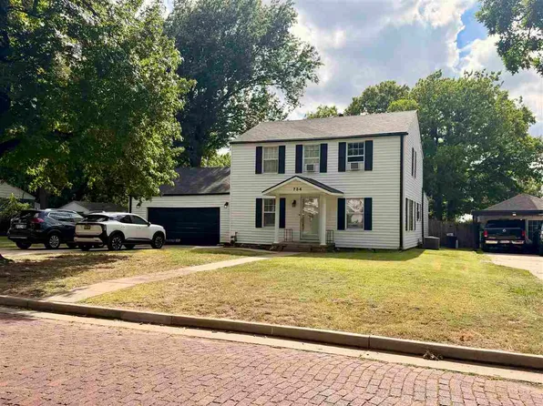 734 N Peachtree St, Ponca City, OK 74601