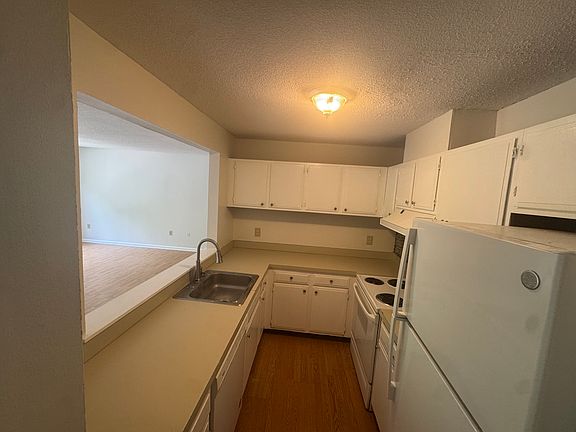 2nd image of 175 Mill Pond Rd #345A
