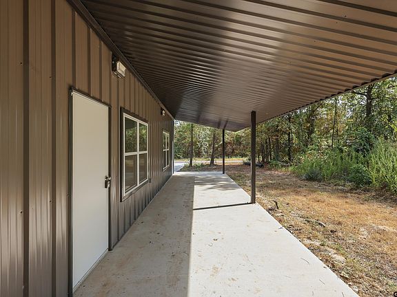 4th image of 58 Pine Grove Rd