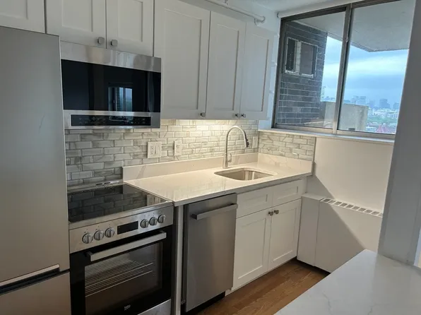 872 Massachusetts Ave APT 1008, Cambridge, MA 02139