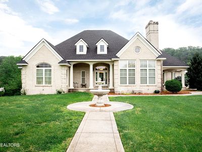 487 Woodlake Blvd, Tazewell, TN, 37879