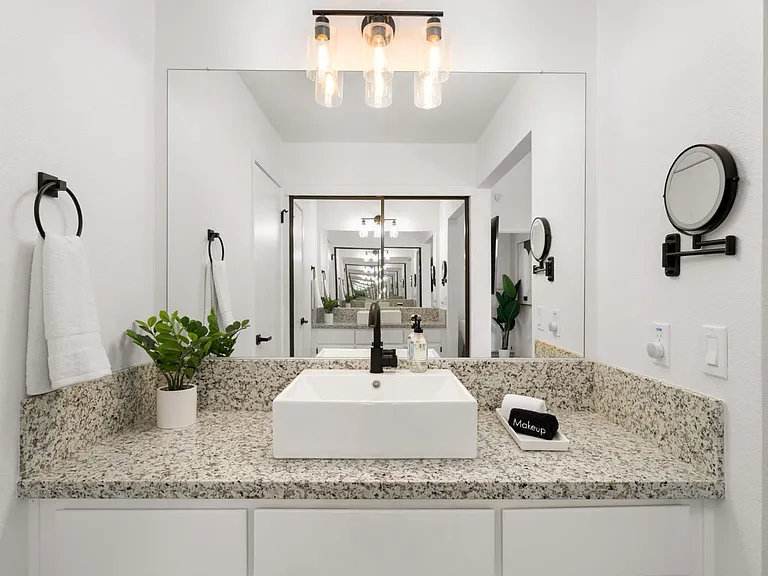 4501 Wrenford Way — Photo 4
