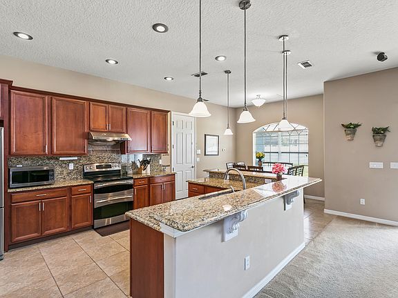 2nd image of 16520 Tudor Grove Dr