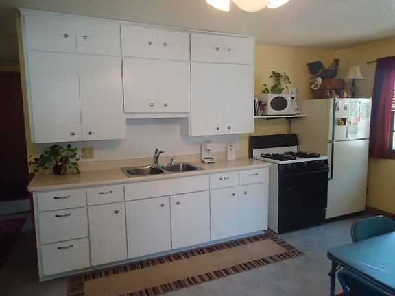 5th image of 144 Toneff Dr