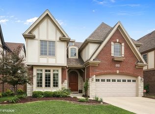 145 N Walnut St, Elmhurst, IL 60126