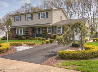 25 Meadowbrook Dr, Howell, NJ 07731