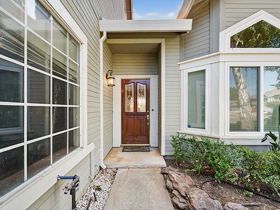 5th image of 8748 Kentshire Way