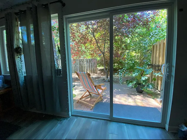 220 Elizabeth St #B7 — Photo 4