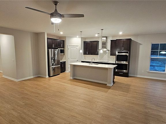 5th image of 206 Brookline Drive