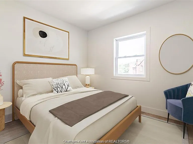71 King St E #203 — Photo 4