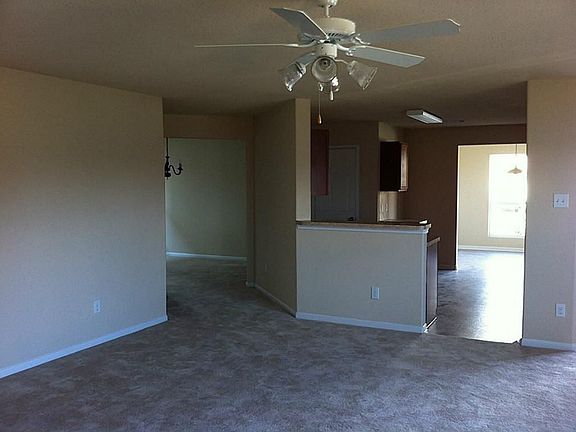 3rd image of 2706 Magnolia Hill Trl