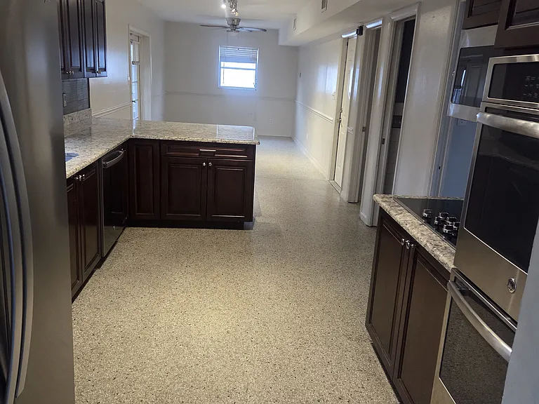 4809 Arrowwood Dr — Photo 3