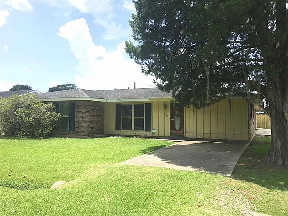 2nd image of 235 Melanie Ln
