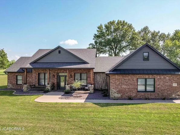 13405 Redfield Dr, Eugene, MO 65032