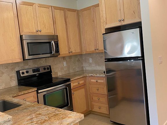 3rd image of 55 Trumbull St #17