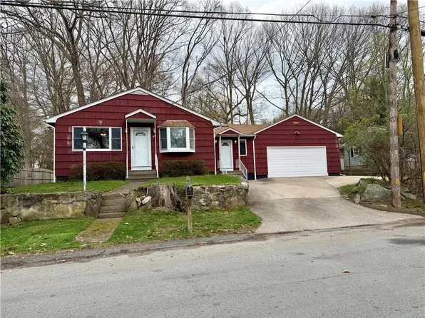 49 Williams St, Lincoln, RI 02865