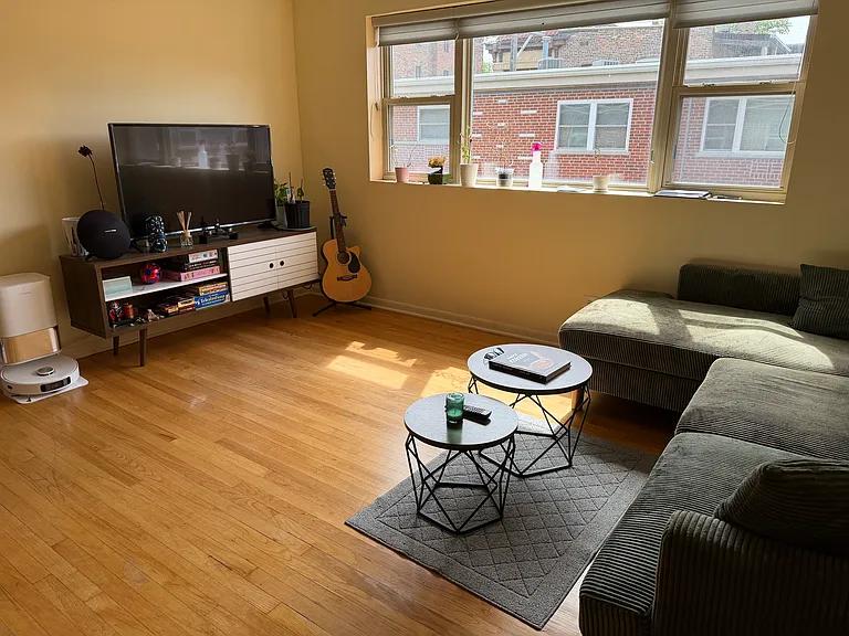 1138 W North Shore Ave #3S — Photo 2