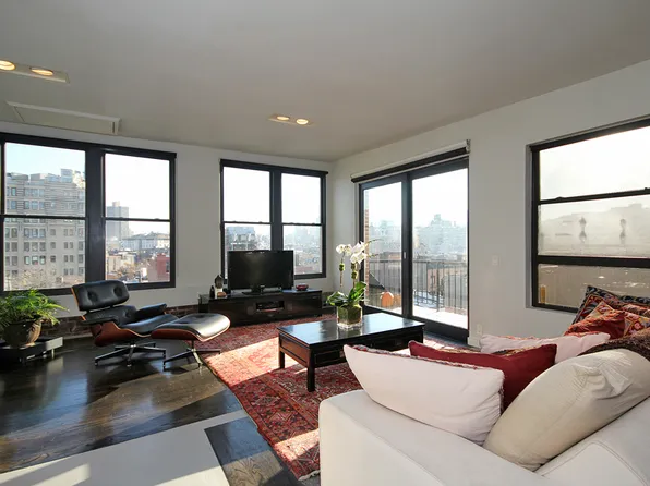 9 Barrow Street image 1 of 9