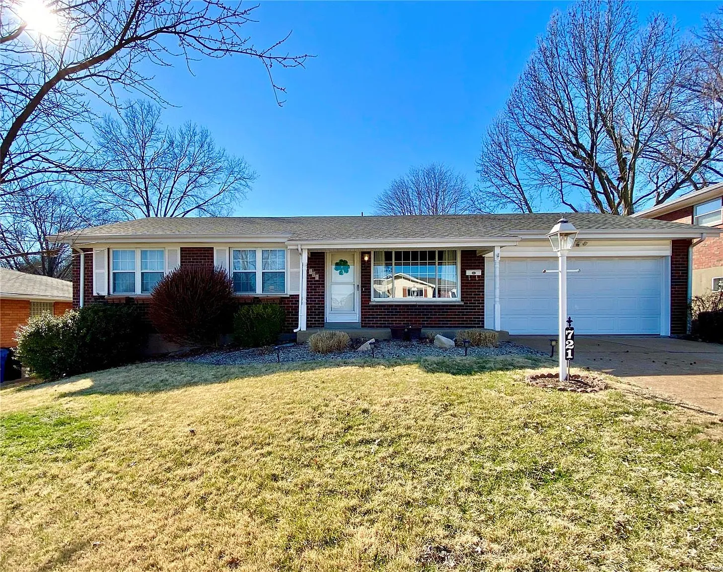 721 Don Ron Dr photo 1