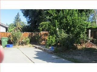 5th image of 216 Sherry Ct