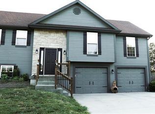 10828 N Skiles Ave, Kansas City, MO 64157