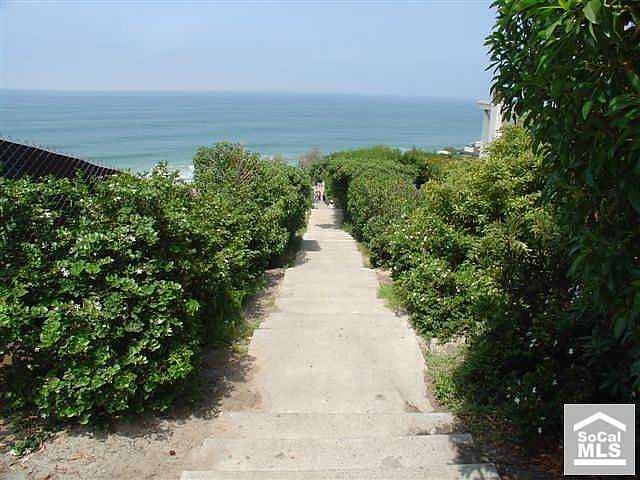 GORGEOUS BEACH