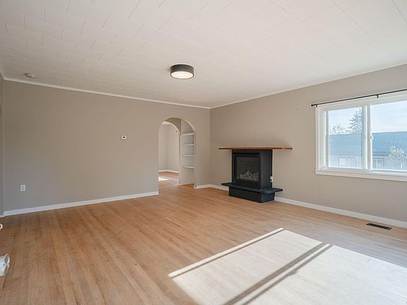 5th image of 1640 Cedar Rd