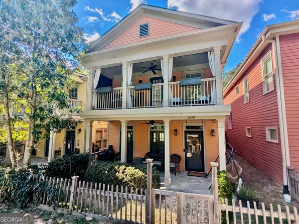 689 Holcomb Bridge Rd, Norcross, GA 30071