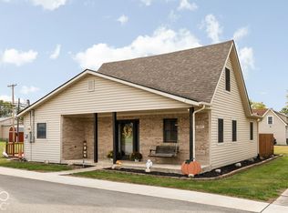 407 Walnut St, Frankton, IN 46044