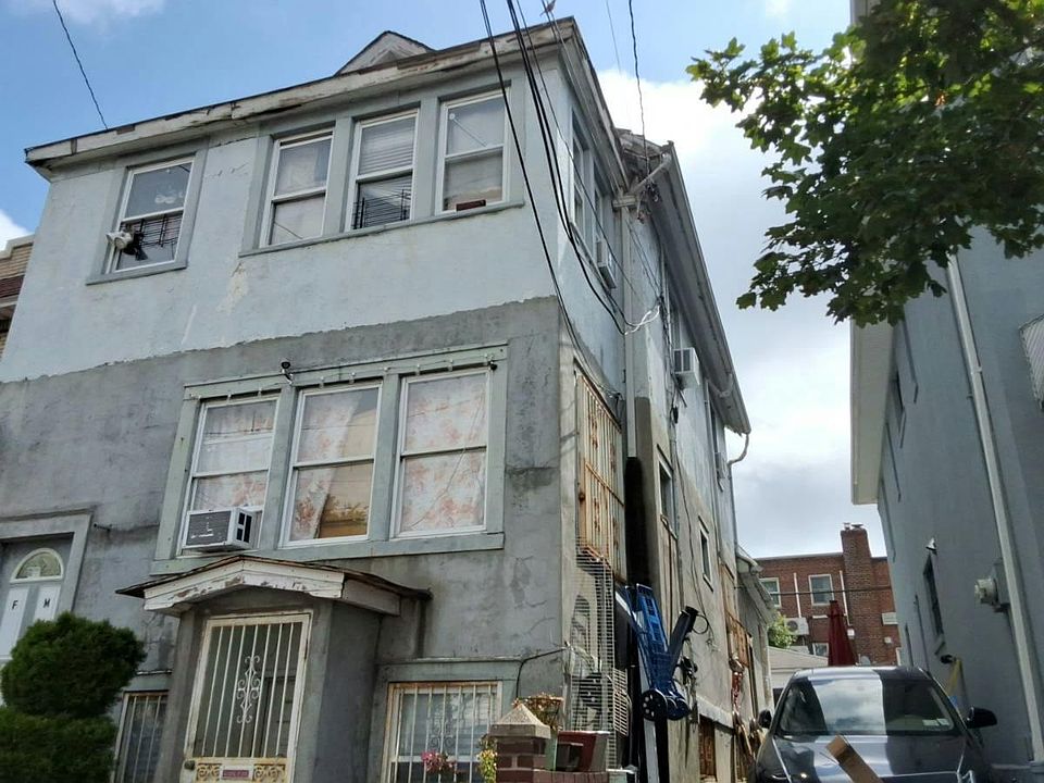 1st image of 4841 58th Pl