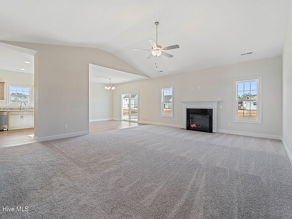 5th image of 429 Montgomery Drive