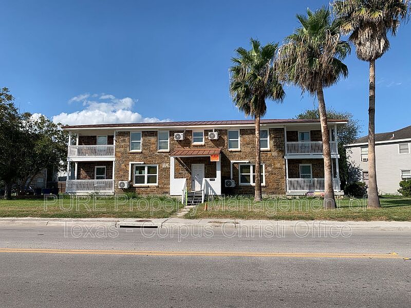 1st image of 746 Texas Ave Unit 1
