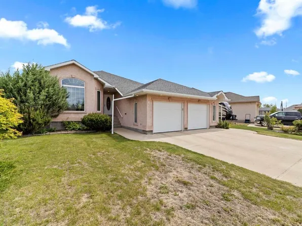 87 W Park Ridge Dr, Camrose, AB T4V 4V2