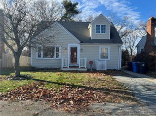 26 Hopkins Ter, Cumberland, RI 02864