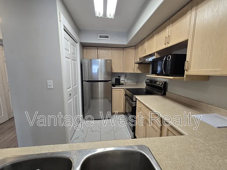 3115 De Montreuil Ct #306 — Photo 4