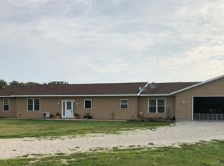 1074 240th Ave, West Point, IA 52656