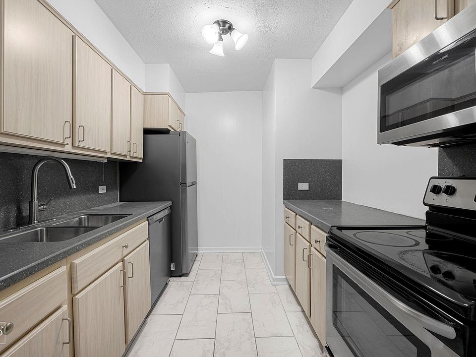 1st image of 1169 S Plymouth Ct APT 302
