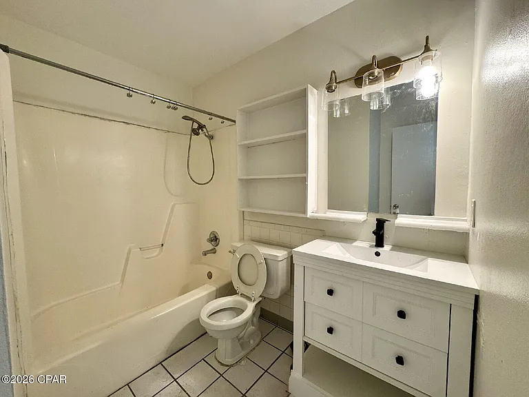 8517 Laird St #C — Photo 6